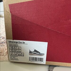 Vans Ultrarange Exo Se in Gray and Black